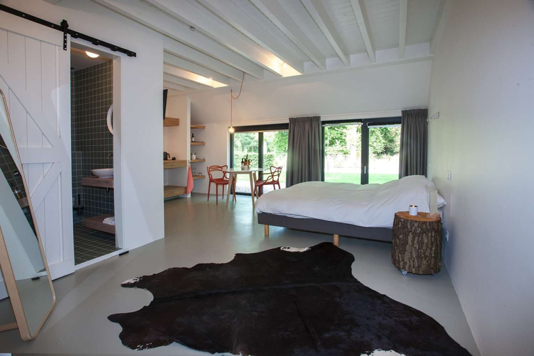 Bedroom 3, Uitgerust voor zaken, Skarsterlân