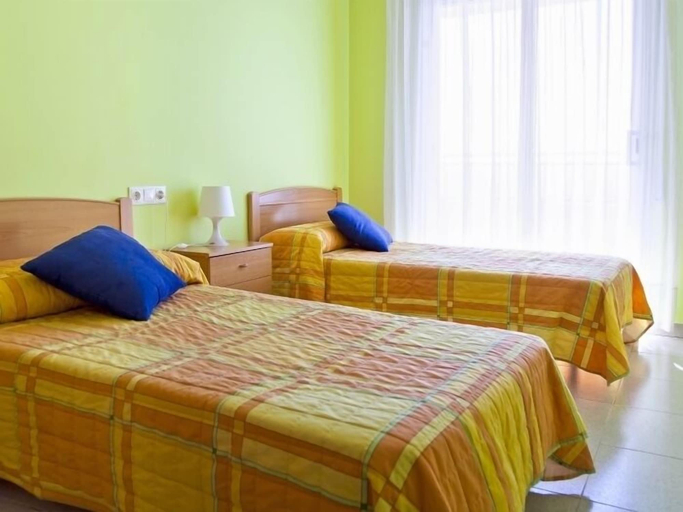 Bedroom 2, Apartamentos Ses Illes 24, Girona