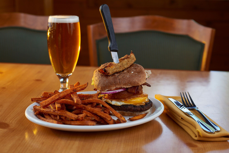 Food & Drinks 4, Holland America Dawson City Inn, Yukon