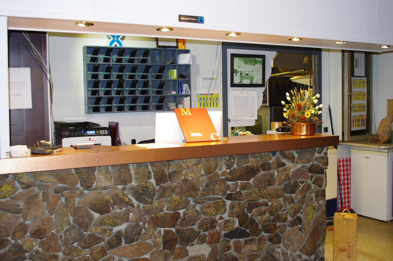Others 5, Hotel Panda, Pyrénées-Orientales
