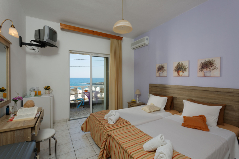 Bedroom 2, Zorbas Beach Hotel, Crete