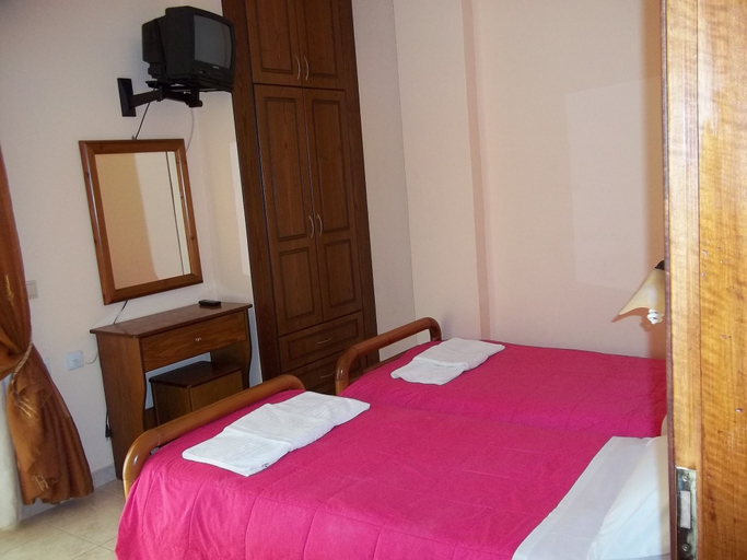 Bedroom 4, Toulas Apartments, Ionian Islands