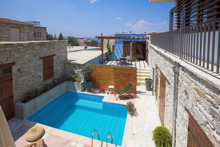 Sport & Beauty 4, RedBlueDoor, Larnaca