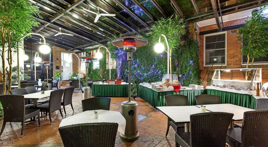 Food & Drinks 5, Mercure Maitland Monte Pio, Maitland