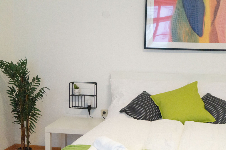 Bedroom 3, Modern Apartment in The Heart of Vienna 6, Wien
