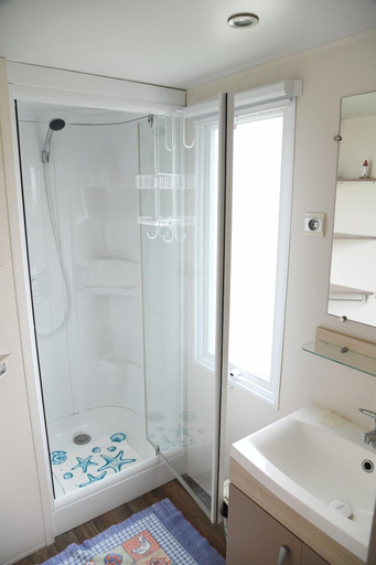 Bathroom 3, Camping Le Pré Fleuri, Somme