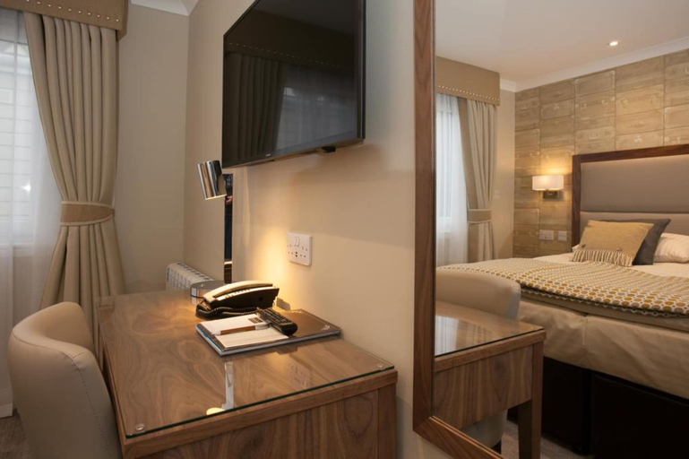 Bedroom 3, Cruachan Hotel, Highland