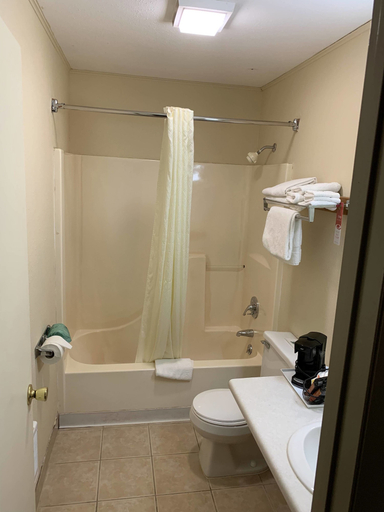 Bathroom 4, SureStay by Best Western Massena, Saint Lawrence