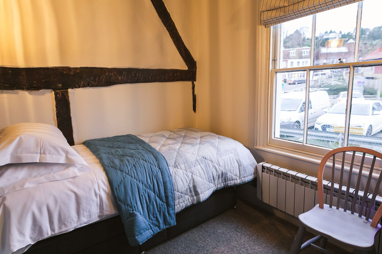 Bedroom 3, Rose and Crown, Surrey