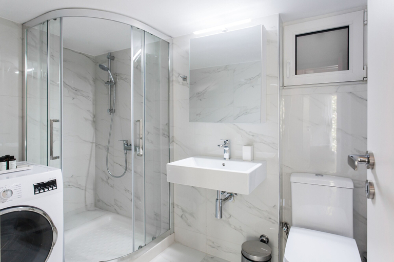 Bathroom 4, Absolute 2BR Apartment, Attica
