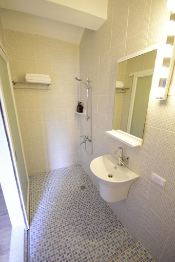 Bathroom 4, Green 58 B&B, Pingtung