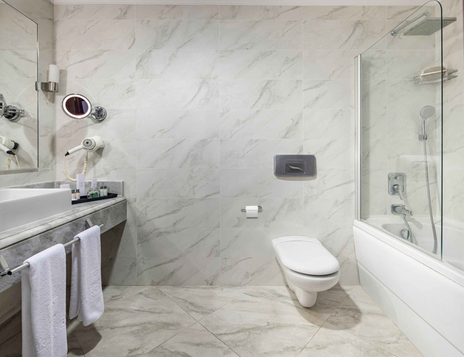 Bathroom 5, Celik Palace Hotel Convention Center & Thermal SPA, Osmangazi