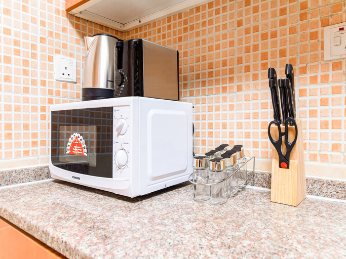 Microwave, OYO Home 257 1BHK AXIS ONE, Dubai