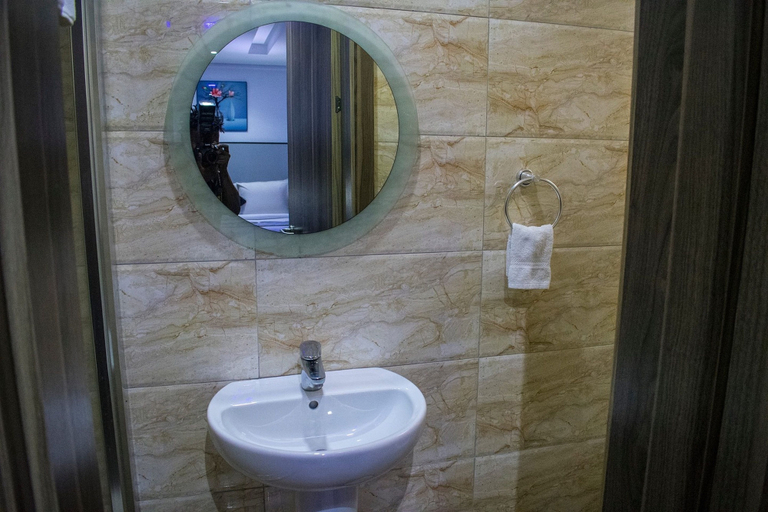 Bathroom 4, Ziroc Residence, Eti-Osa