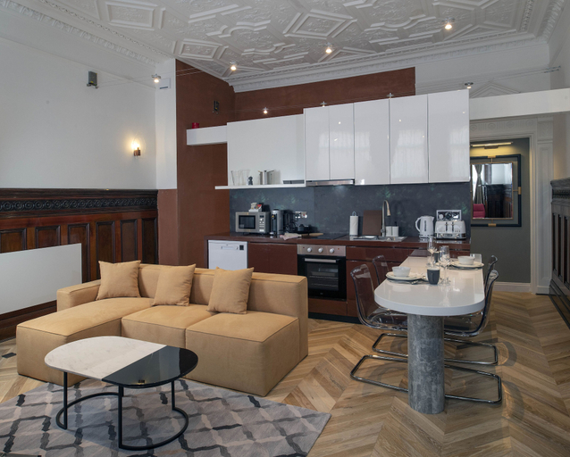 Others 5, Trueman Court Luxury Serviced Apartments, Sefton
