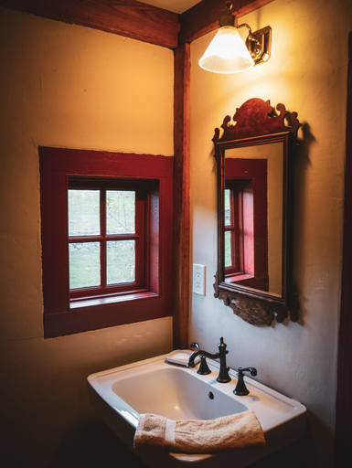 Bathroom 4, Heavitree of Griswold B&B, New London