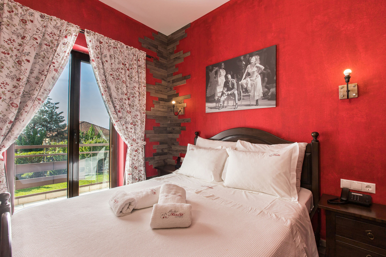 Bedroom 4, Theatro Hotel Odysseon, Thessaly
