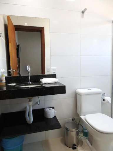 Bathroom, Pousada Recanto das Vertentes, Capitólio