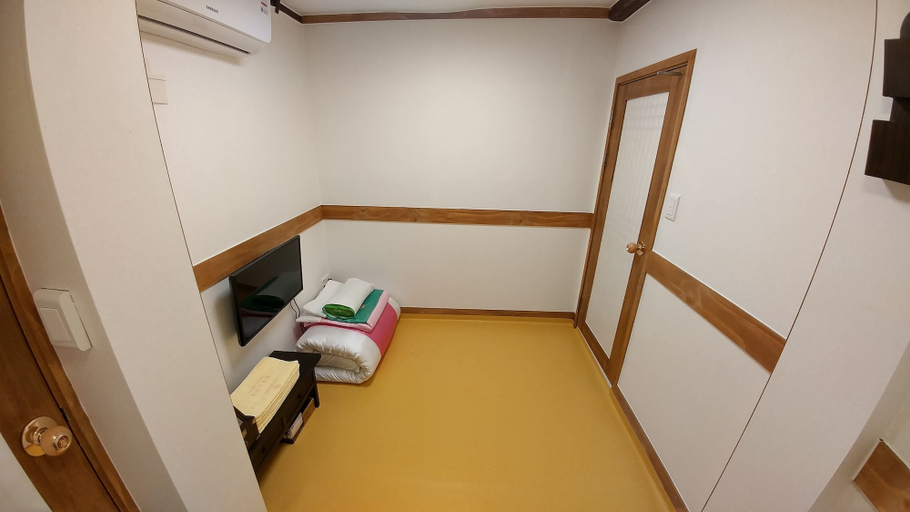 Bedroom 2, Sophia Guesthouse, Jongno