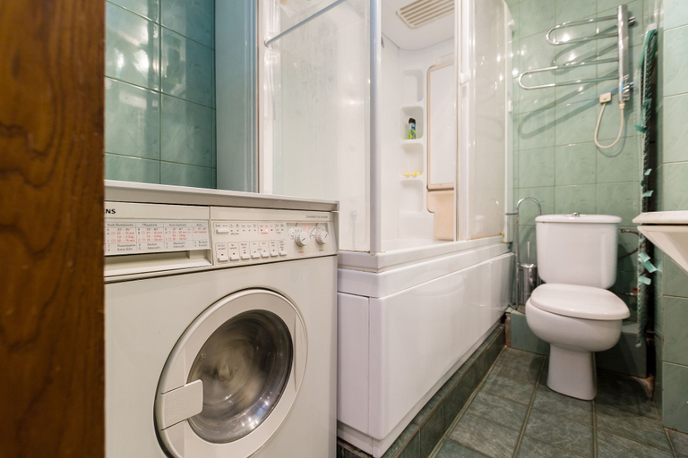 Bathroom 3, MaxRealty24 Slavyanskiy Bulvar, Western