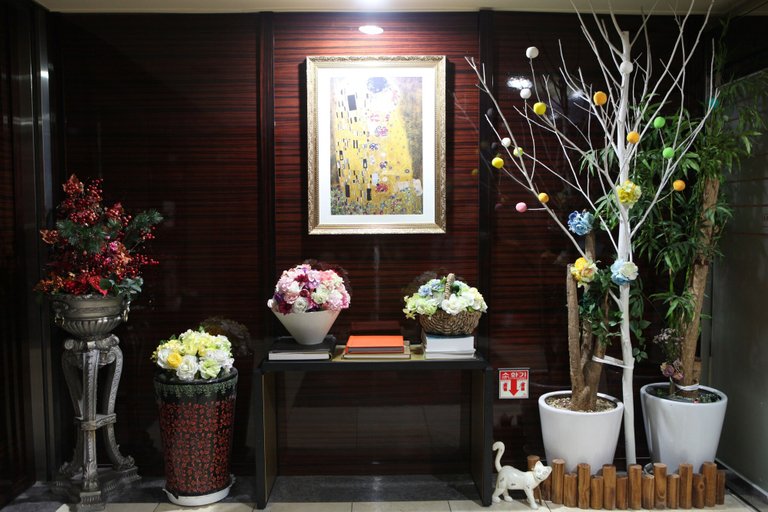Others 4, King Hotel, Seongnam