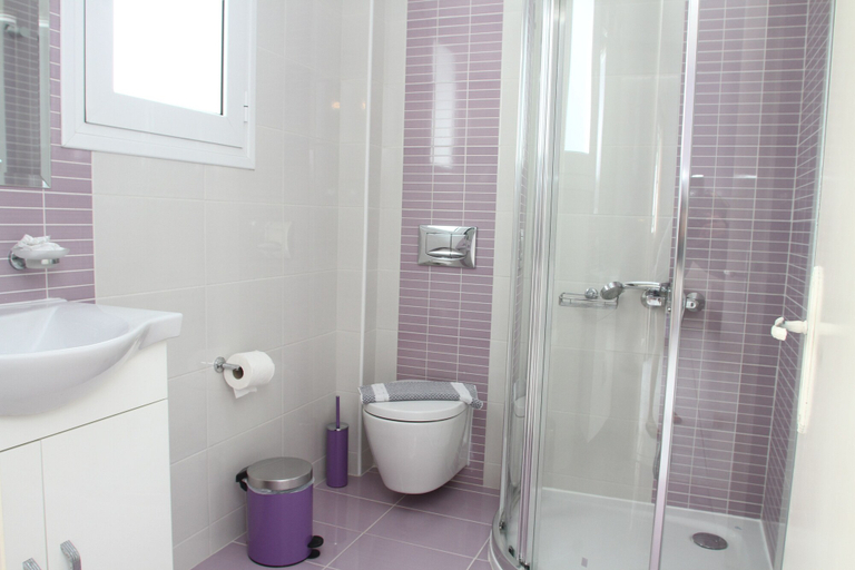 Bathroom 3, Surf Hotel, Ionian Islands