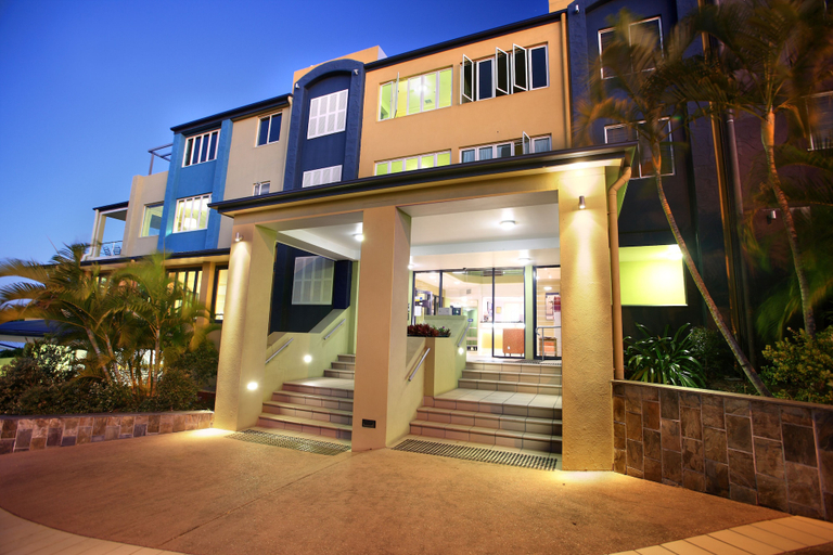 Exterior & Views 2, Caloundra Central Apartment Hotel, Caloundra - Caloundra N.