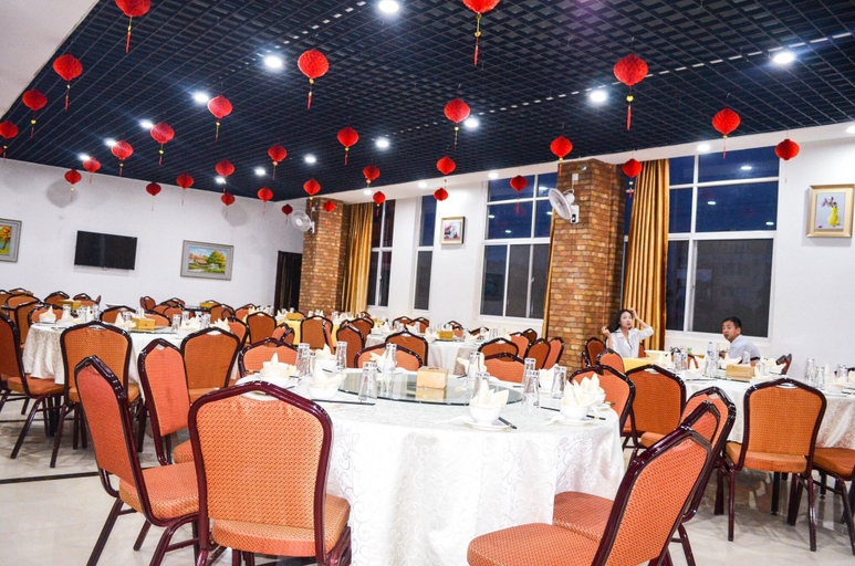 Food & Drinks 4, Chinese Business Hotel, Kampala