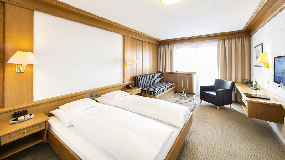 Bedroom 3, Hotel Rössle, Landeck