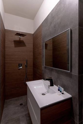Bathroom 5, Carmel Beach House by Berry Stays