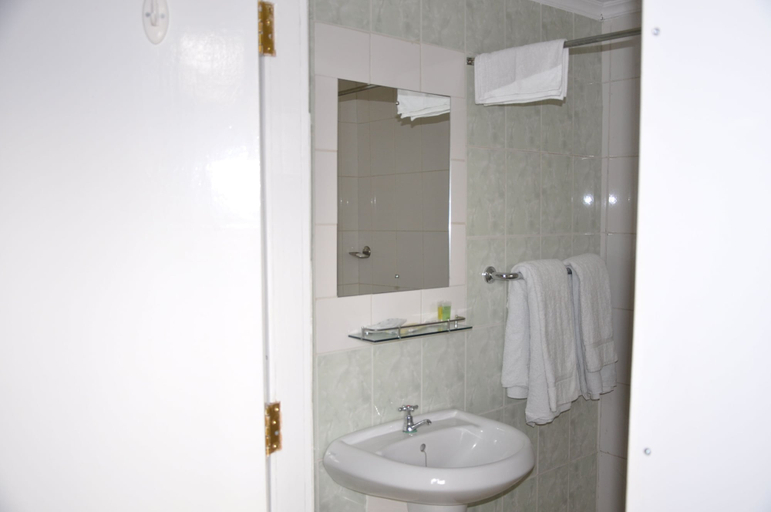 Bathroom 5, Osoita Lodge, Kajiado North