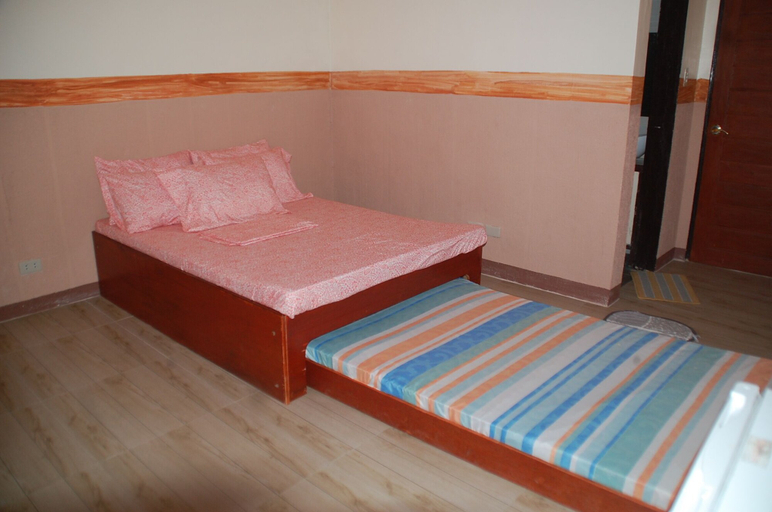 Bedroom 2, Camp Rofelio Surfing Beach Resort, San Felipe
