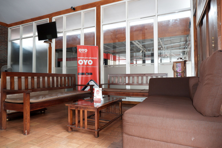 Public Area 2, OYO 574 Heritage Hotel Boyolali, Boyolali