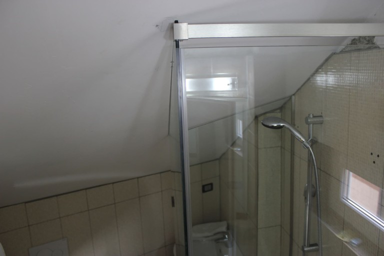 Bathroom 4, Flavia B&B, Constanta