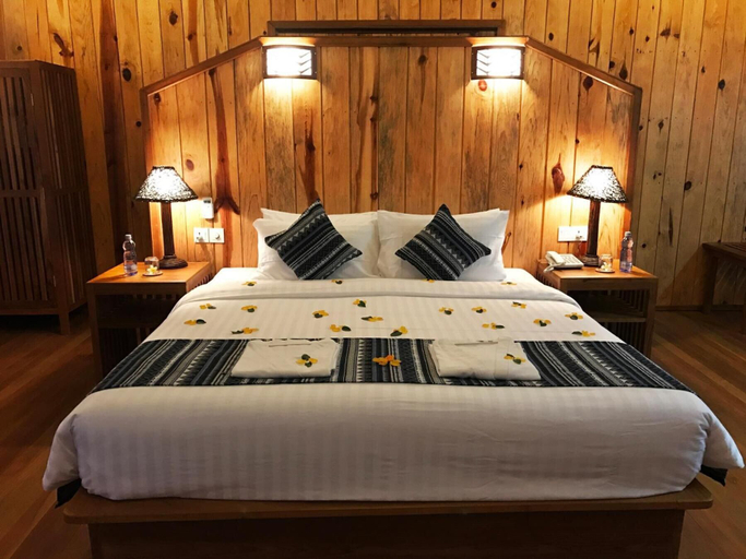 Bedroom 5, Blue Vanda Lodge, Taunggye