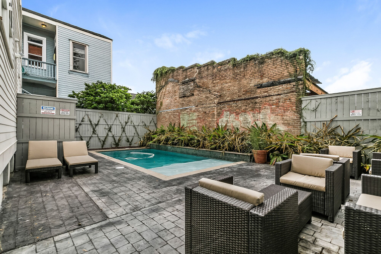Sport & Beauty 4, Terpsichore-Carondelet Residences, Orleans