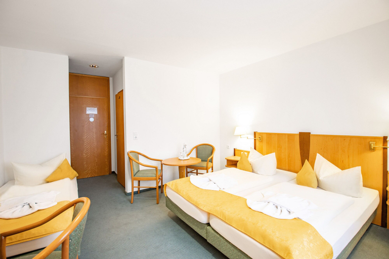 Bedroom 4, Hotel Garni Zwickau Mosel, Zwickau