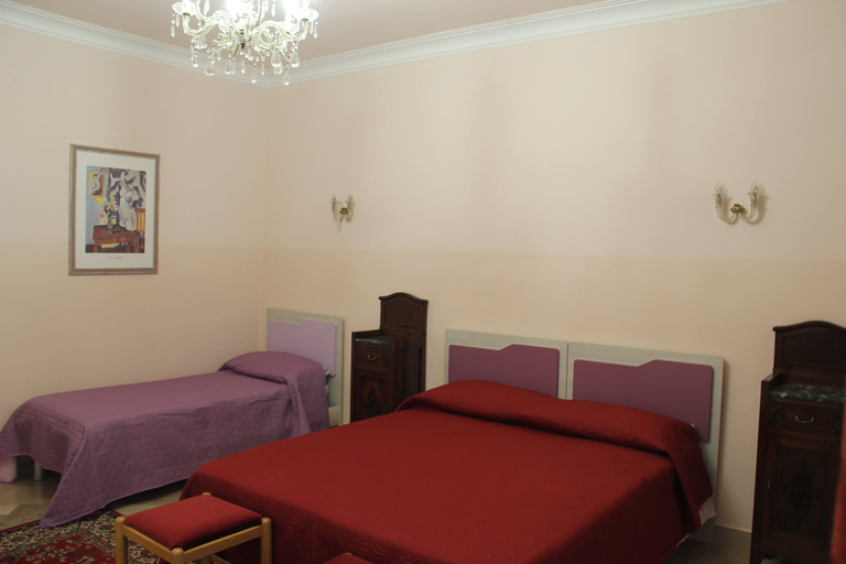 Bedroom 2, Florence Moreno's Home, Florence