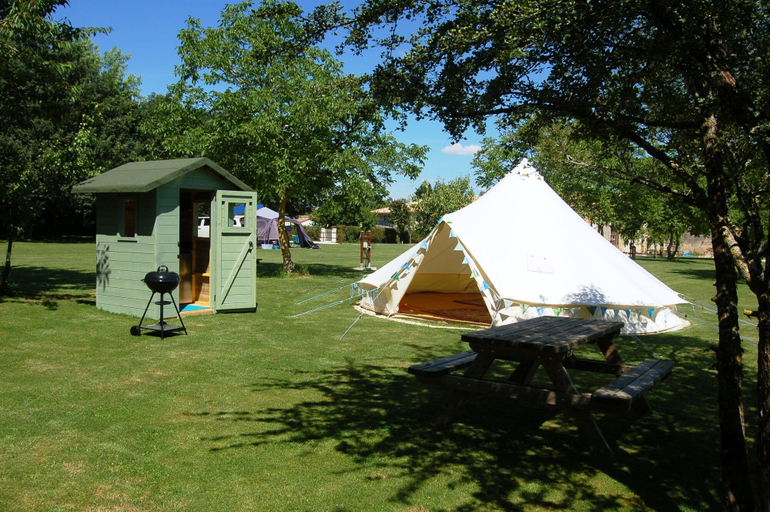 Others 1, Camping La Forêt-de-Tessé, Charente