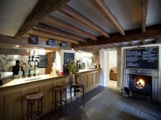 Others 5, The Finchs Arms, Rutland