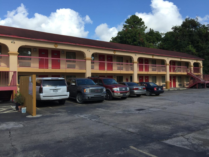 Exterior & Views 2, Regency Inn and Suites, Houston
