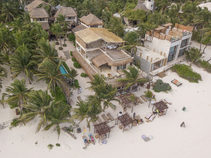 Exterior & Views 2, Dune Boutique Hotel located at the party zone, Cozumel