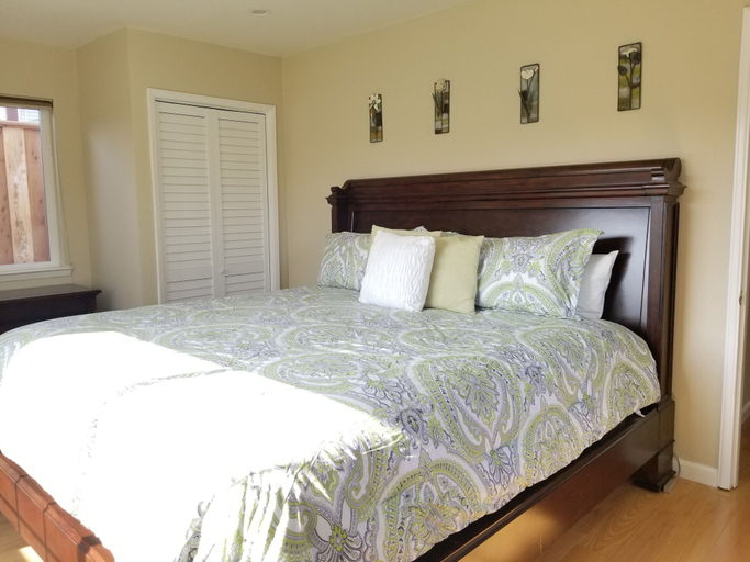 Bedroom 3, Juniper Berry, Santa Clara