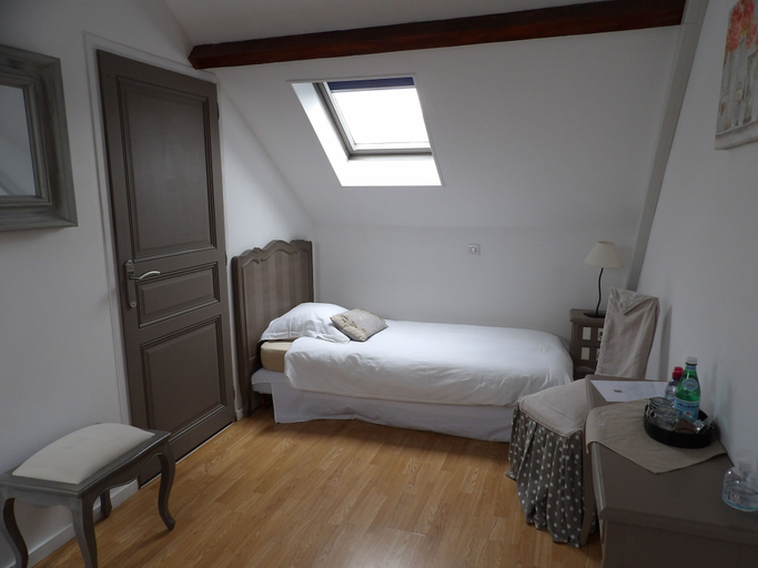 Bedroom 4, Le Clos Verlaine, Pas-de-Calais