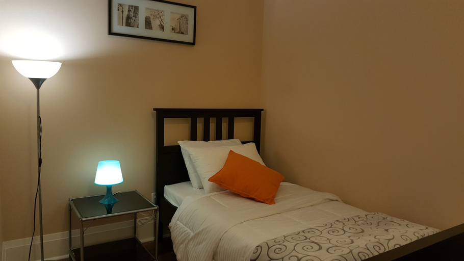 Bedroom 3, Kashaneh at Harrison Garden, Toronto