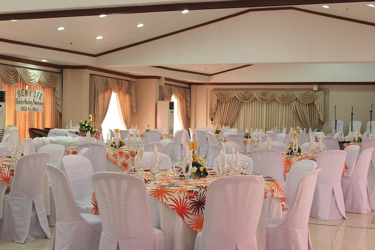 Business Facilities, Estrellas De Mendoza Playa Resort, San Juan