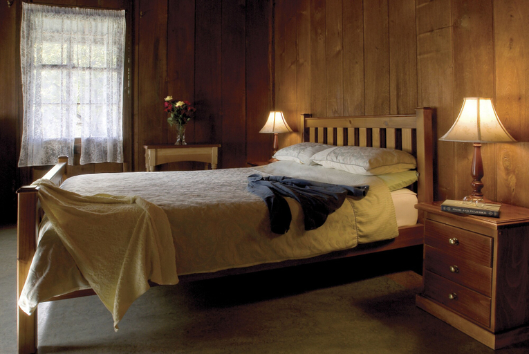 Bedroom 2, East Kunderang Homestead, Armidale Dumaresq Bal