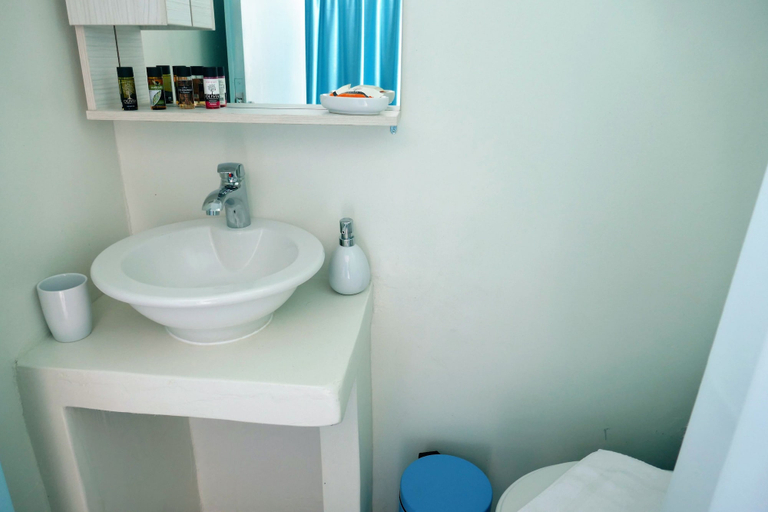 Bathroom 3, Cactus Beach Paros, South Aegean