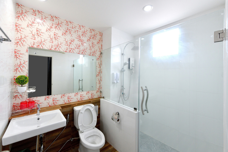 Bathroom 4, Feungfah Litz, Muang Phetchabun