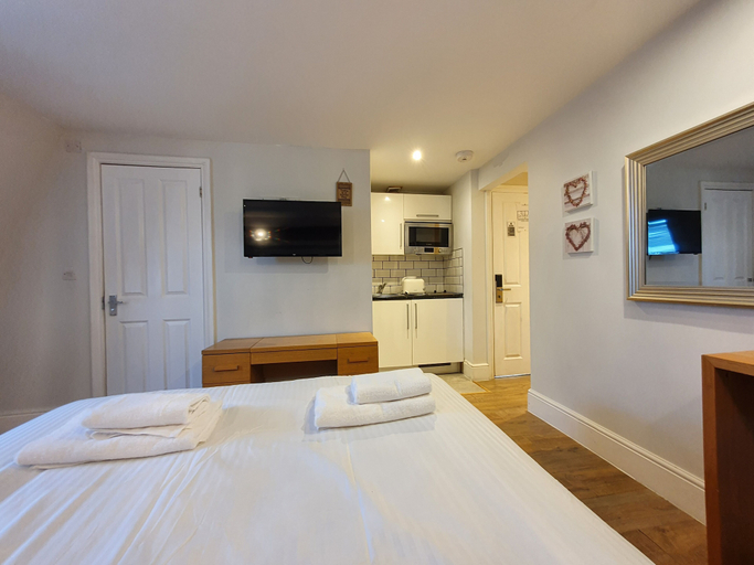 Bedroom 2, W6 Hotel Hammersmith, London